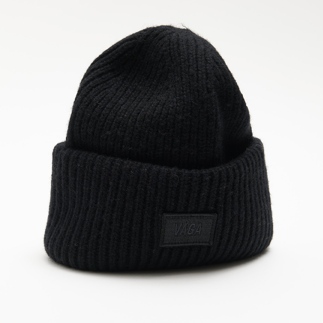 VÅGA Headwear Storm Black Chunky Beanie XMiles