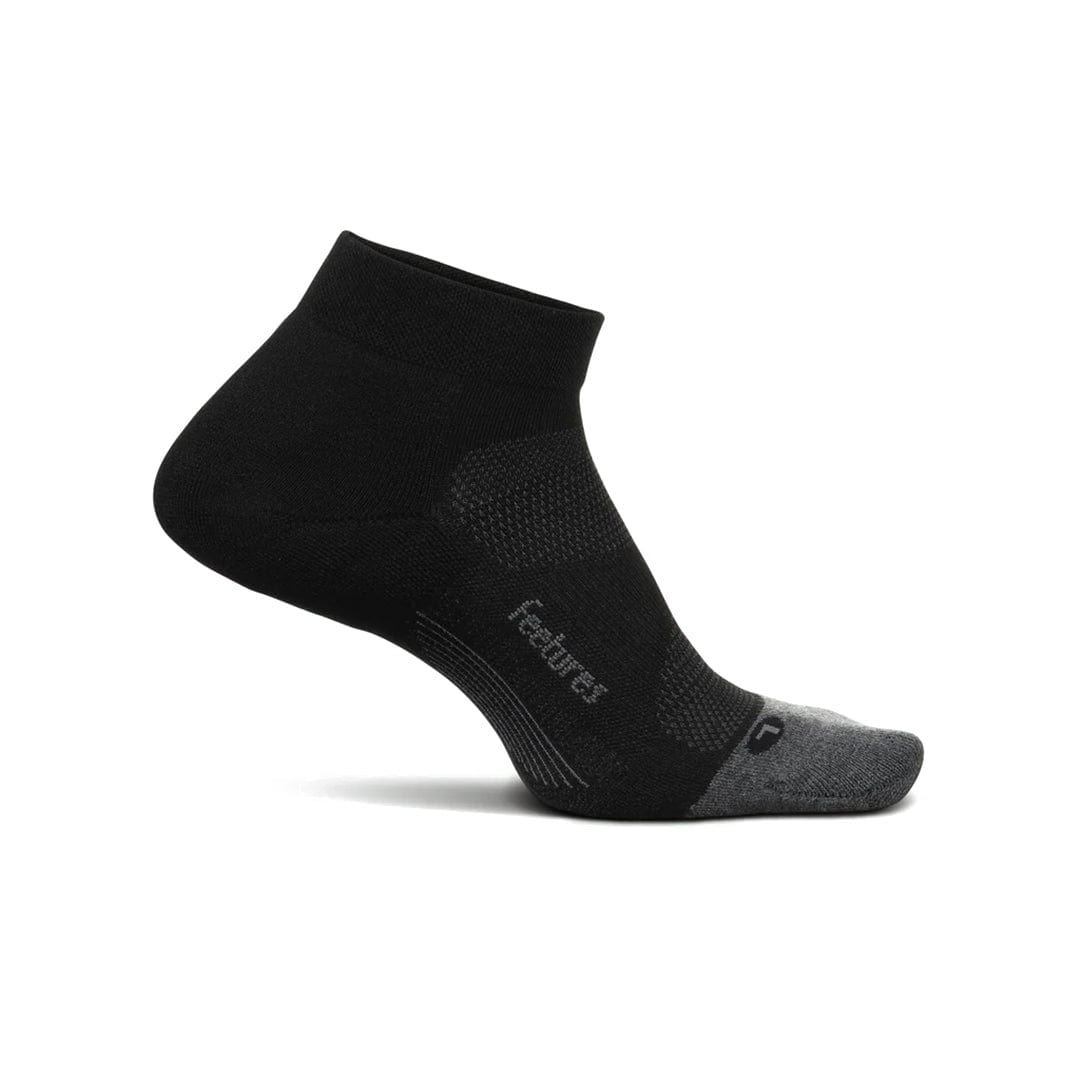 Feetures Black / S Elite Max Cushion Low Cut XMiles
